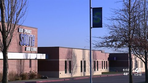3 students suspended at Blue Springs South High School for graffiti threats