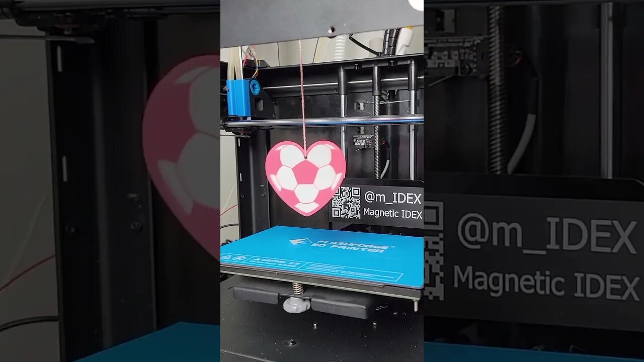 Soccer Heart Pendant printed on magnetic IDEX DIY 3D printer #3dprinter #klipper