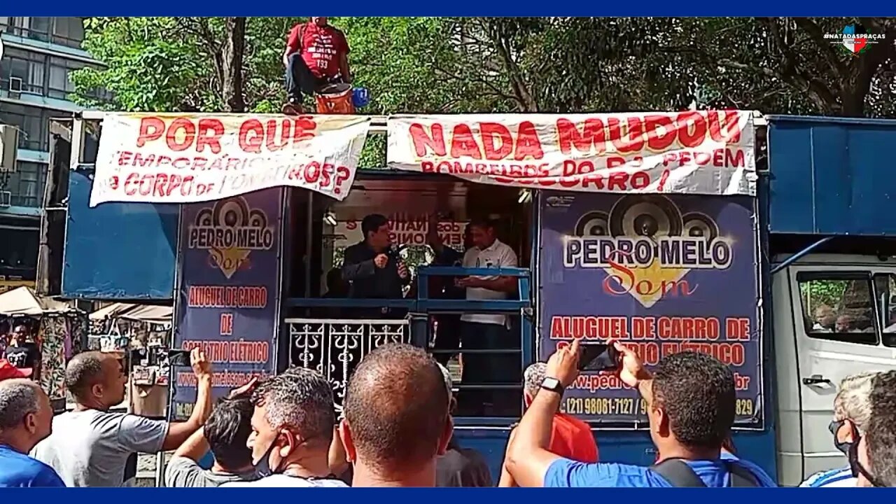 No da 14/12/21, o CB MEDEIROS e o Dep. Est. Marcelo Dino fizeram um discurso duranto o ATO.