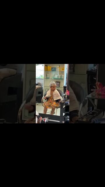 MUDANDO O MEU CABELO !! #criança #infantil #rir #crianças #viral #shorts