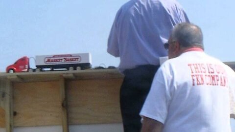 Market basket protest behind podium 2 7/25/14