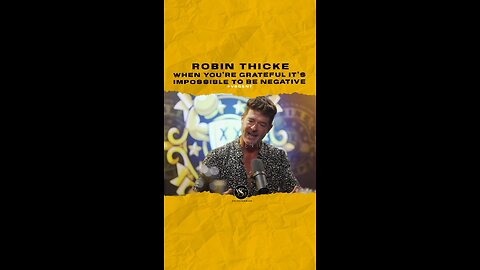 #robinthicke When you’re grateful it’s impossible to be negative. 🎥 @drinkchamps