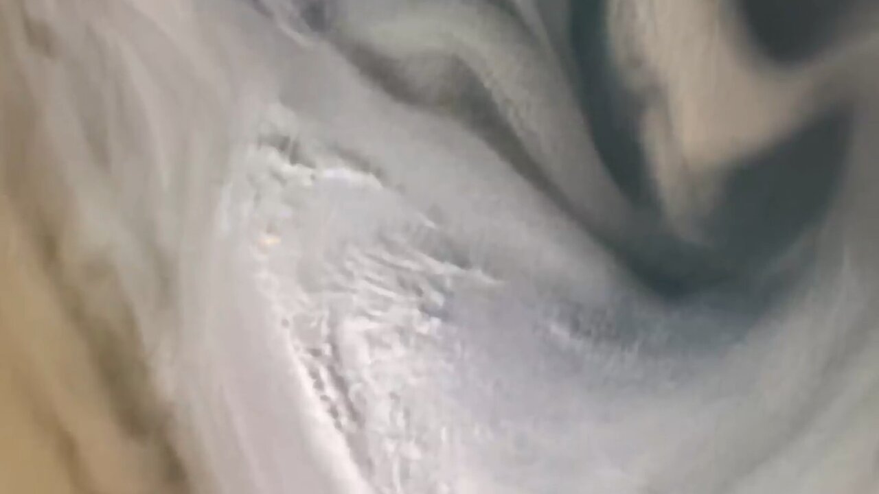 SHALLOW LIGHTNING ON JUPITER (Nasa Visualization ,feat Music by Vangelis)