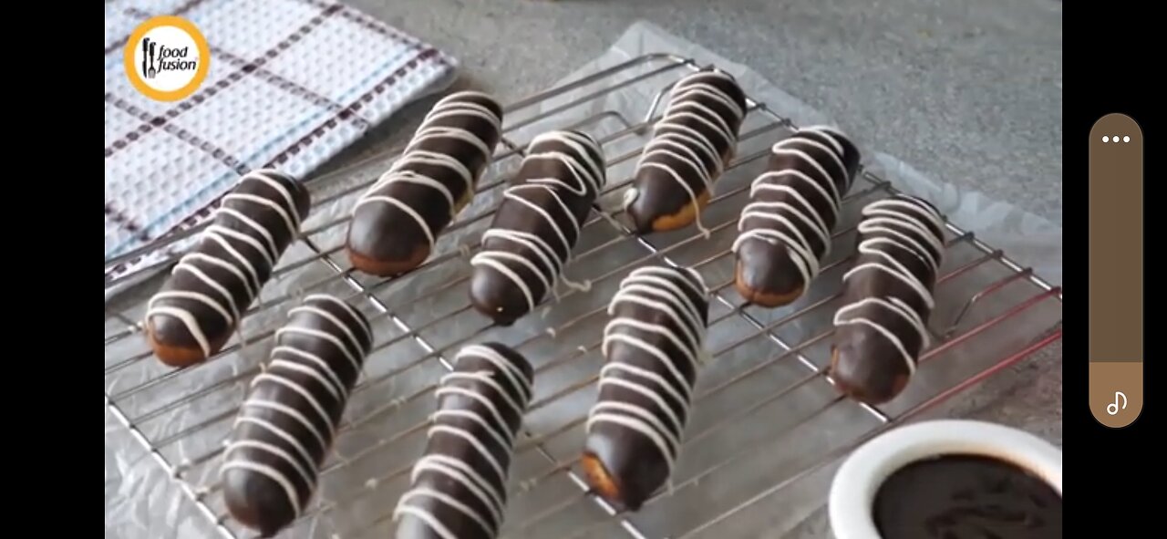 Chocolate Esclairs