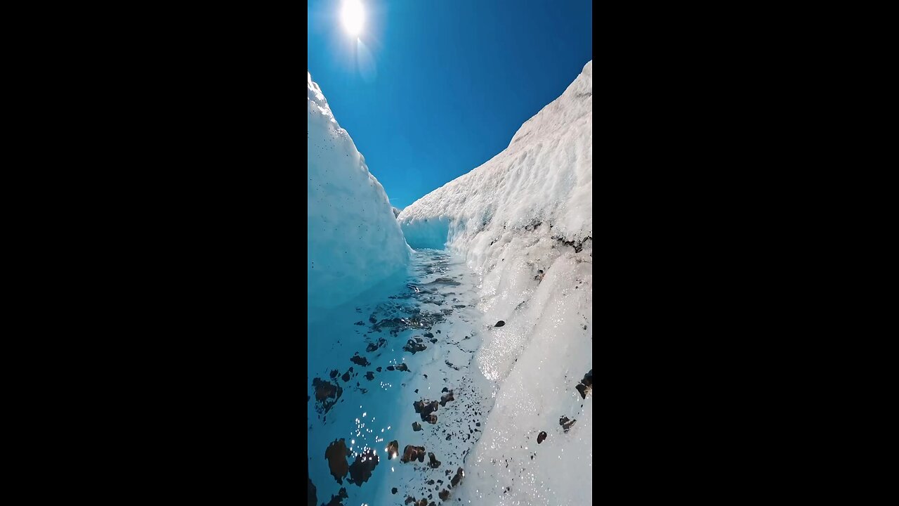 Glacier rivers in alaska hit the different i bet this water tastes like heaven 💧🌊😍 #shorts #viral