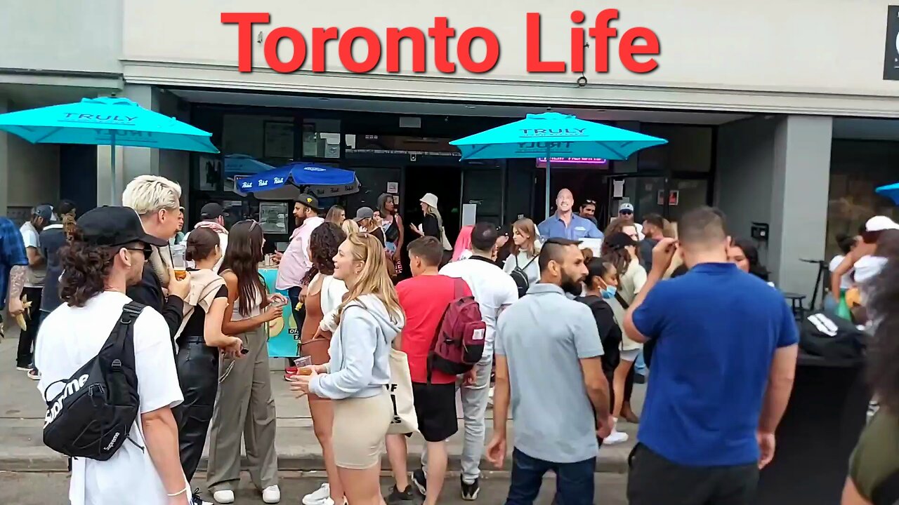 Toronto summer walk Downtown Canada 🇨🇦