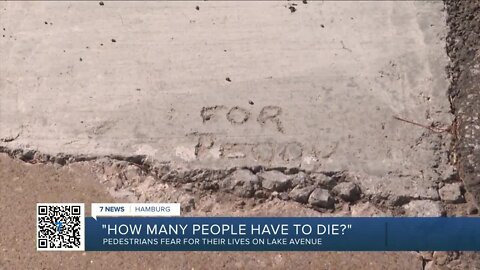 Pedestrians say they fear for their lives crossing Lake Avenue in Hamburg