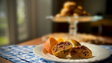 The Perfect Chocolate Chip Pumpkin Muffins