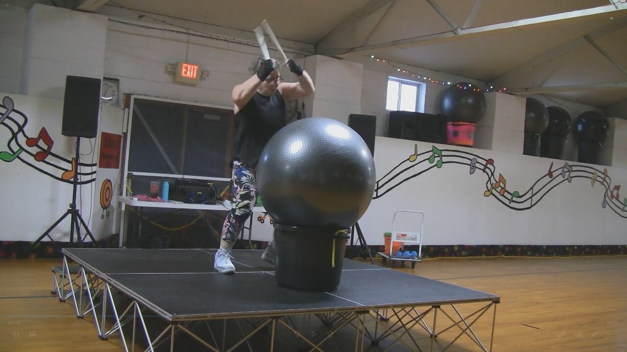 Livin' La Vida Loca (Cardio Drumming with Michelle)