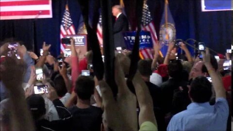 Trump enters his rally in Bedford NH 9 29 16