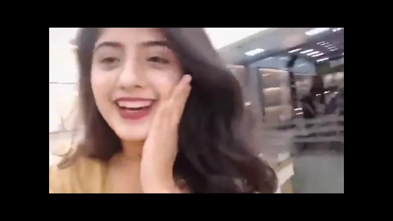 Arishfa khan_ear piercing_must watch(360P)