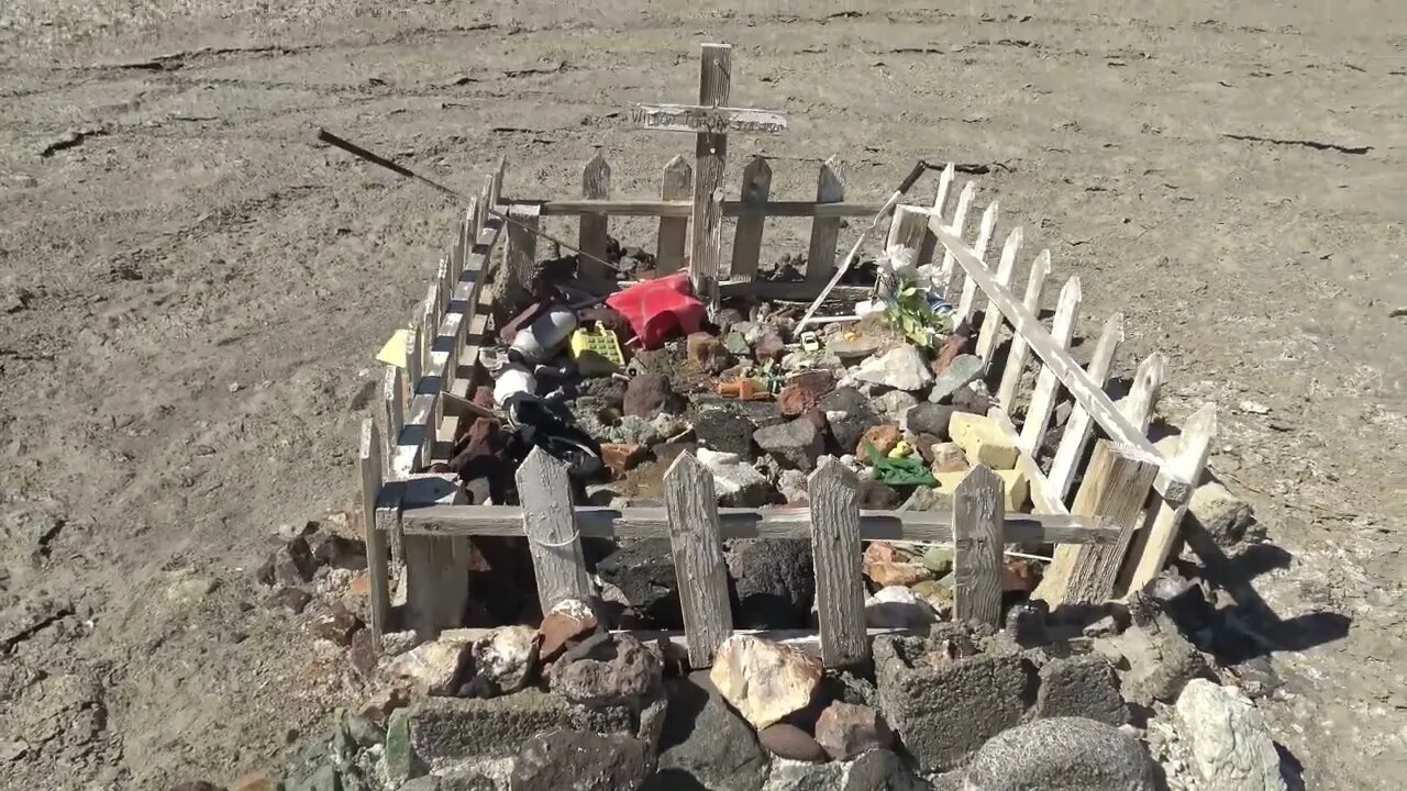 Minerals, Arrowheads, Sand Mountain & Emigrant Grave!