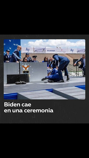 Biden cae en una ceremonia