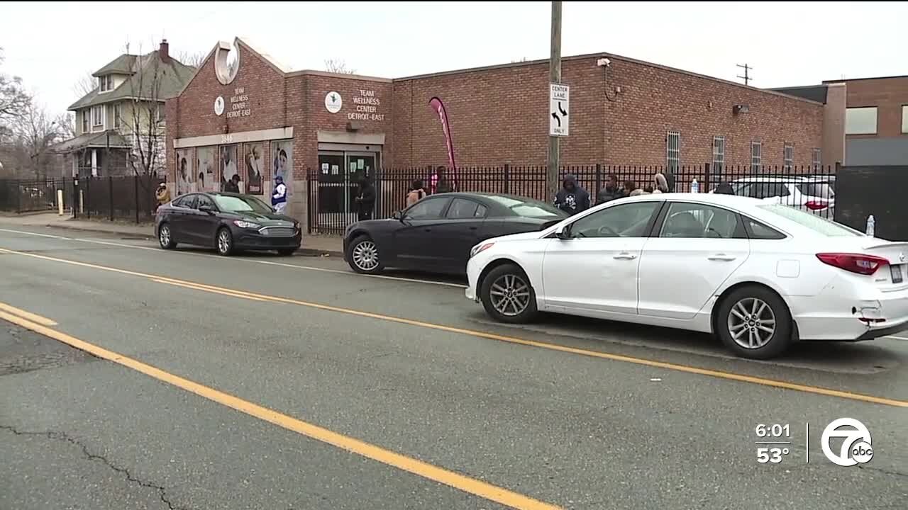 Man fatally shoots security guard, injures another at Detroit wellness center