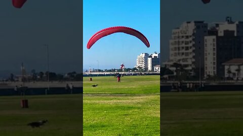 Tandem Paraglide Smooth Landing