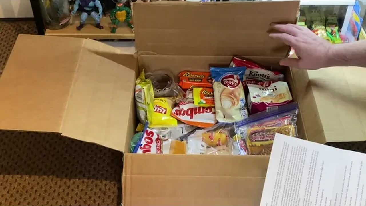 MASSIVE SNACK PACKAGE FROM @kouldbayne #unboxing #snacks