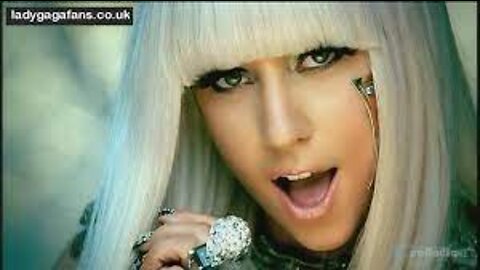 Lady Gaga - Poker Face (Official Music Video)