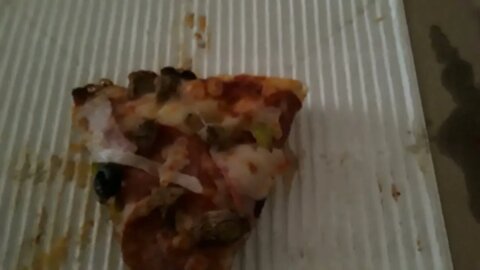 ⚄Dominos pan pizza-The Extravaganza | @Chronic.Eats on IG 🍕😍 #shorts #pizza