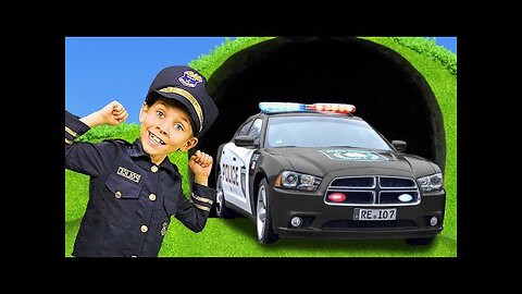 The Kids disguised as policemen make a car chase 🚔🚓