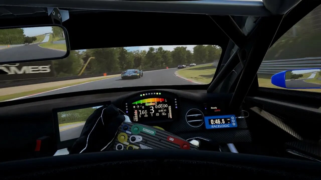 ACC | One lap in Brands Hatch chasing Ferrari | LFM