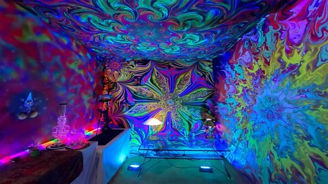 Elevated Radio:​ Happy DanksGiving Zombies & NFT's