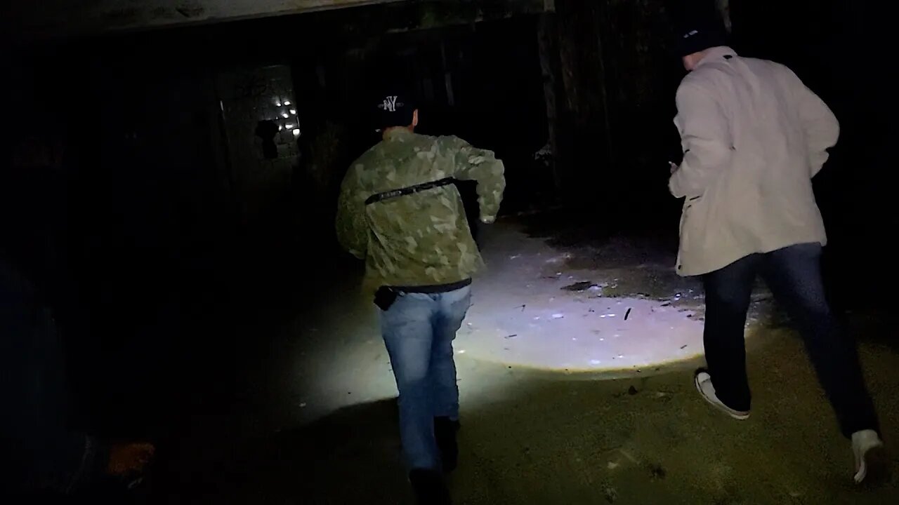 INEXPLICÁVEL CAÇAR FANTASMAS NO CENTRO ESPÍRITA