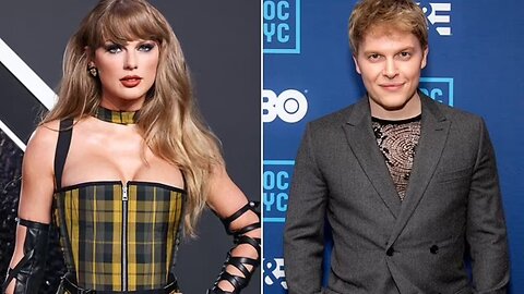 "Taylor Swift's Surprising Friendship with Ronan Farrow!"