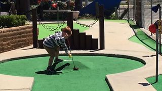 Mini Golf Mini Tantrum