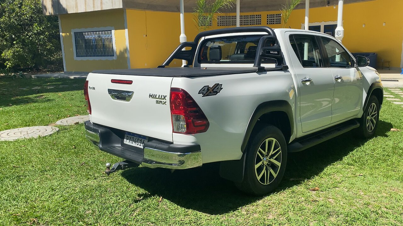 Hilux kit black! By Zl1mport