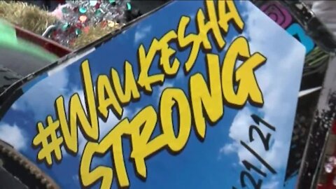 Grafton makes tribute to Waukesha during parade