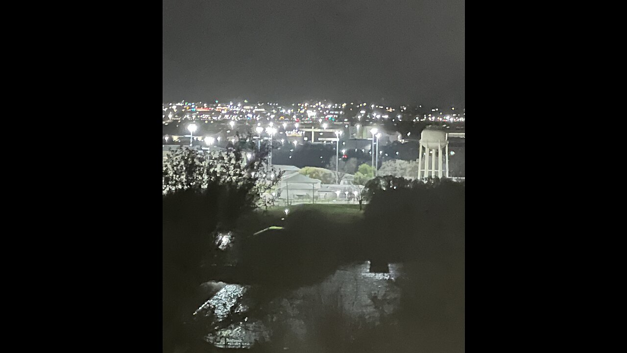 🎼🦁❤️🫥👀🫥❤️🦁🎼