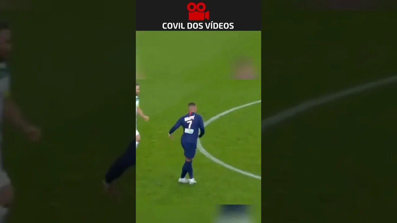 mbappe fazendo golaço