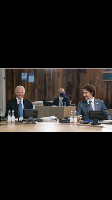 Canada Is Set To Welcome Americans Back But The US Isn't Budging On Its Restrictions Yet