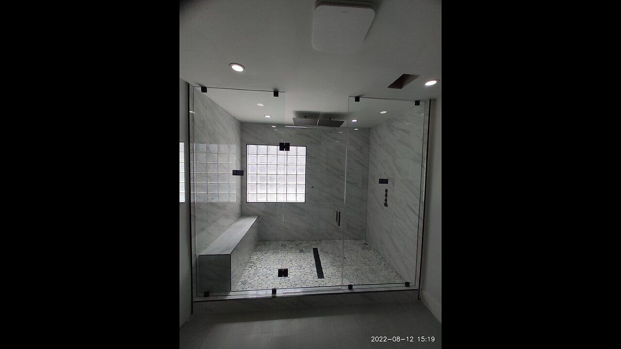 Shower Glass 180° Matte Black