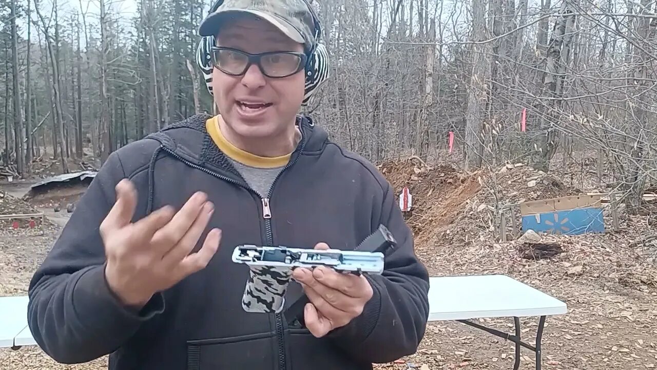 Difficulty getting Pins into the "Glock"