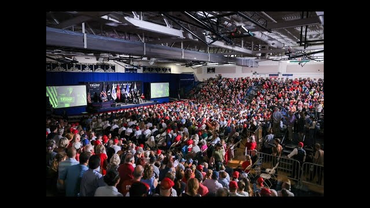 Donald Trump Crowd in Windham, New Hampshire!