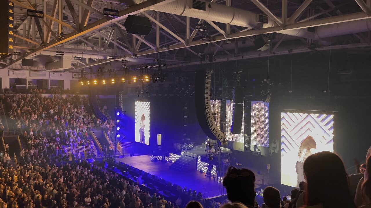 Pitbull - Can’t Stop Us Now Tour - Time Of Our Lives in bio. #Pitbull #Mr305 #4K #DolbyVisionHDR