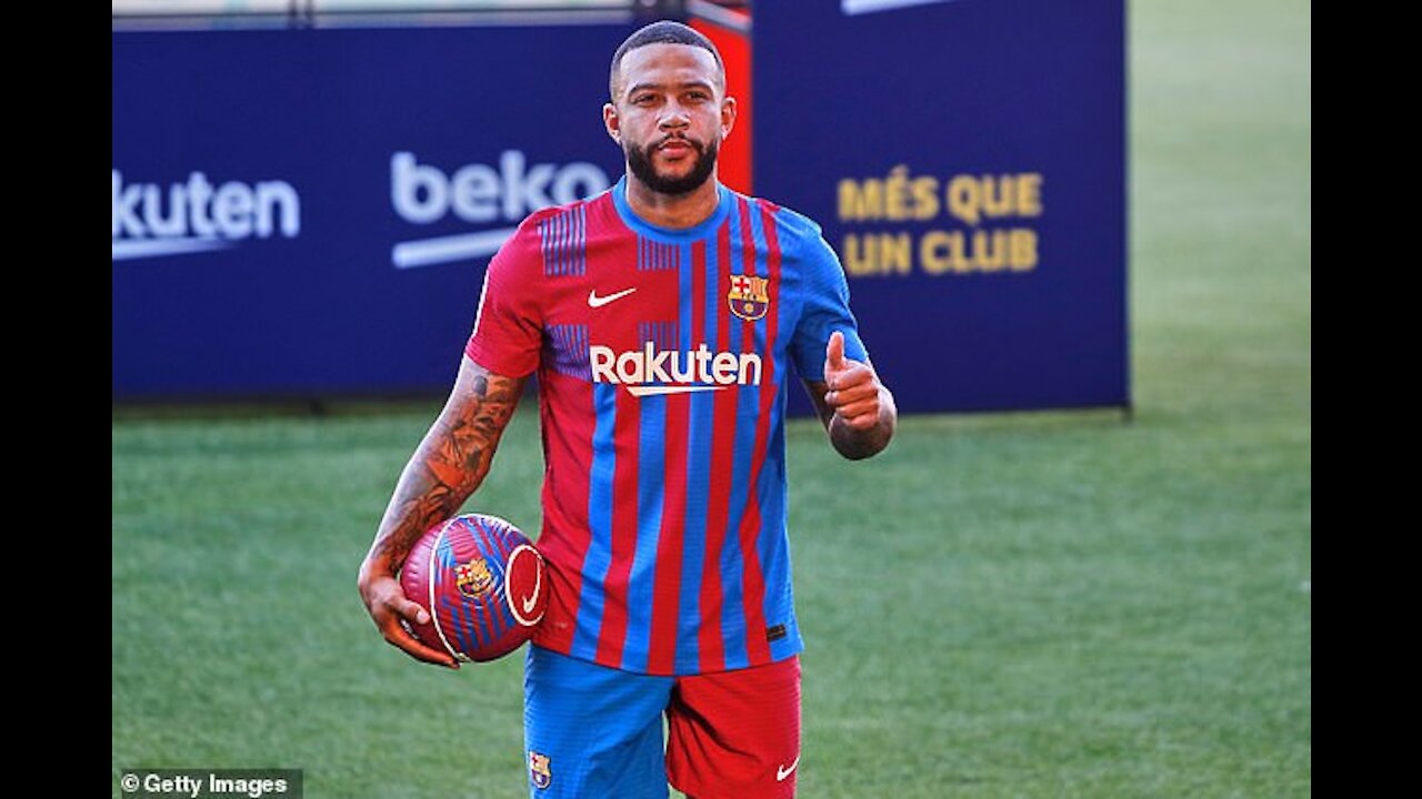 Barcalona Memphis Depay - Skills / Presentation At Camp Nou