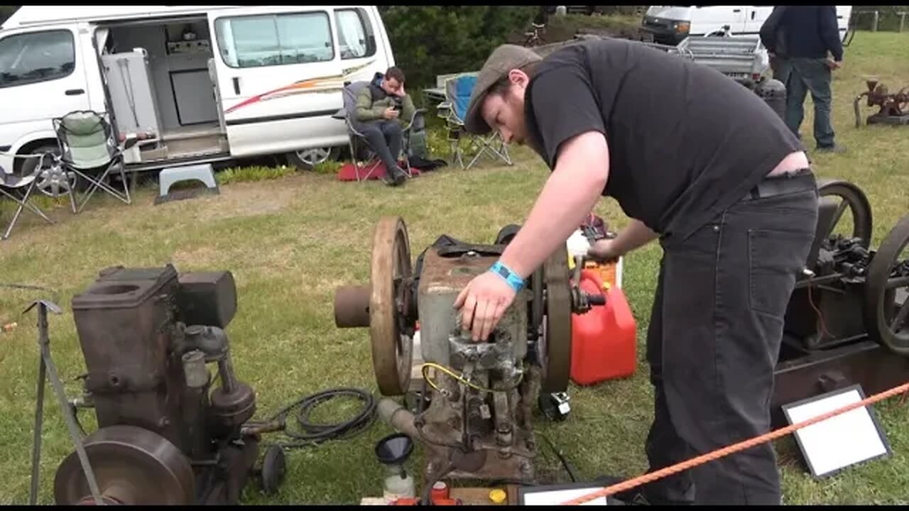 Stationary Engine - International Harvester Model M 1914