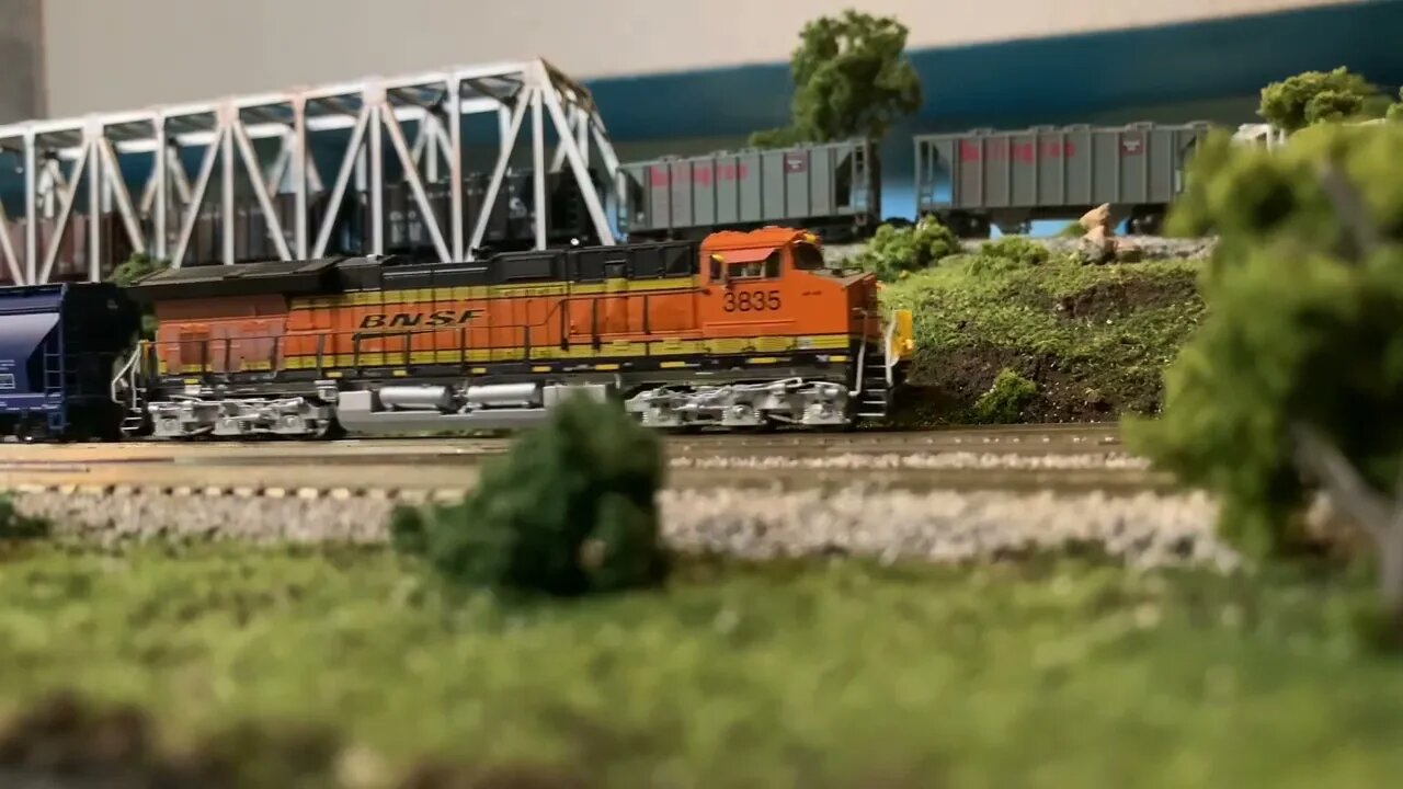 N Scale GEs creep by