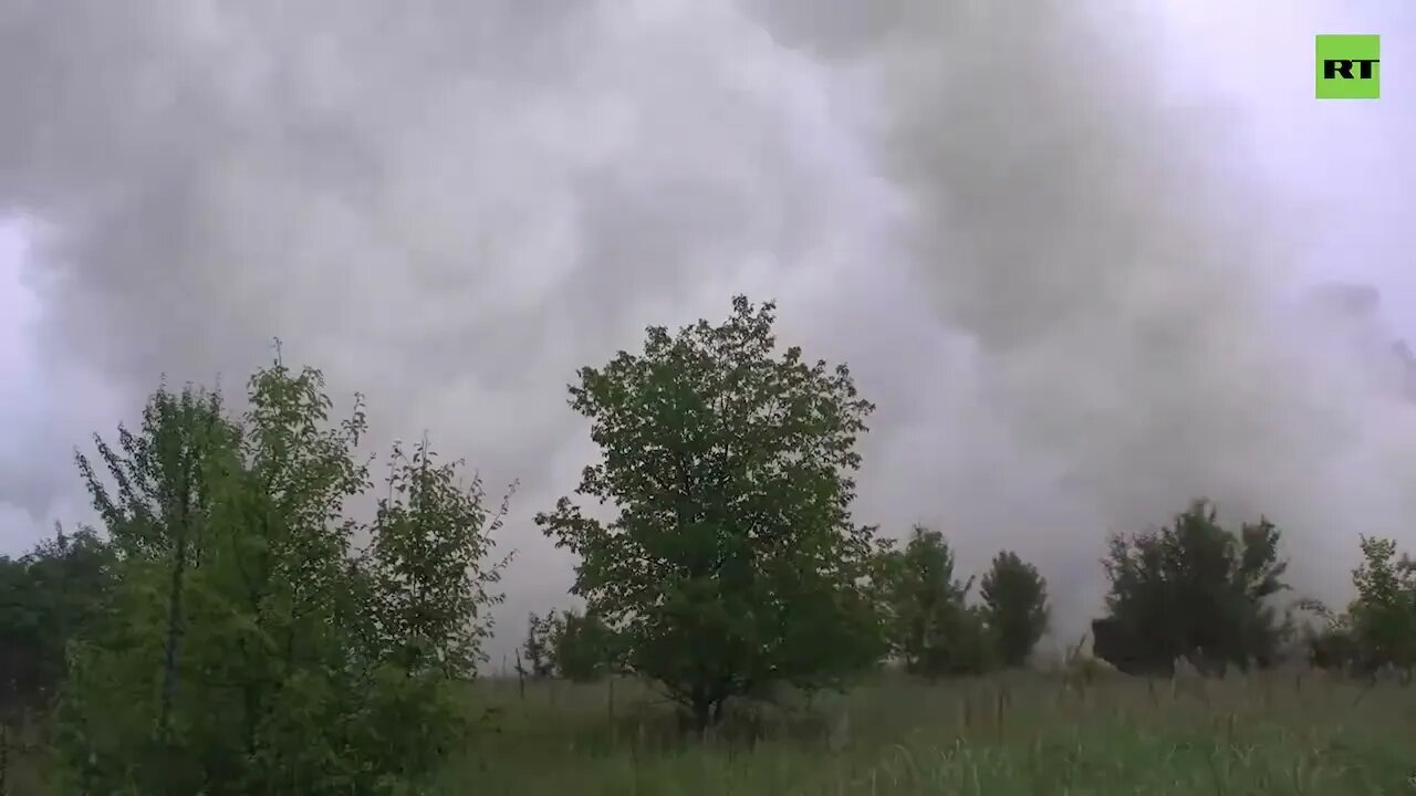 Russian BM-27 "Smerch" MLRS Hammering Ukrainian Positions & Equipment Along The Frontline