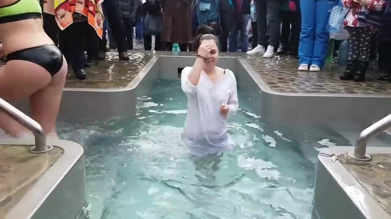 HOT GIRLS ICE COLD BATHING #96 WINTER @2024"