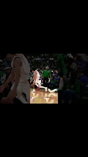 Marcus Smart has some moves