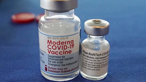 Immunocompromised Patients Denied 4th Vaccine Dose Despite CDC OK