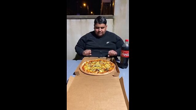 big pizza eating prank 😋