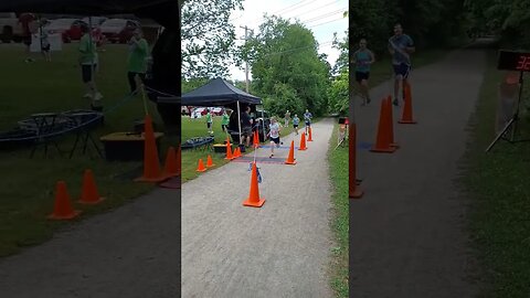 cheering runners #cheer #fyp #fypシ #viralvideo #viral #viralshort #runner #support #happy #help #fun