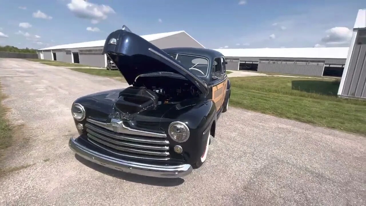 1947 Ford Super Deluxe