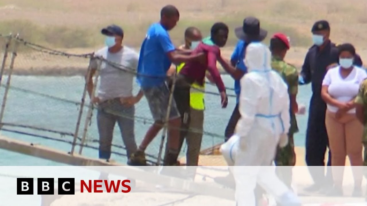 More than 60 migrants feared dead at sea off Cape Verde coast - BBC News