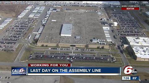 Carrier workers leave their mark on last day at Indy plant