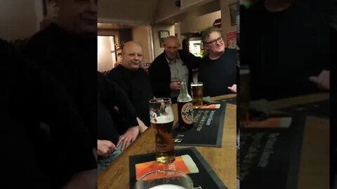 Pub Banter wth fellow Oldcels.